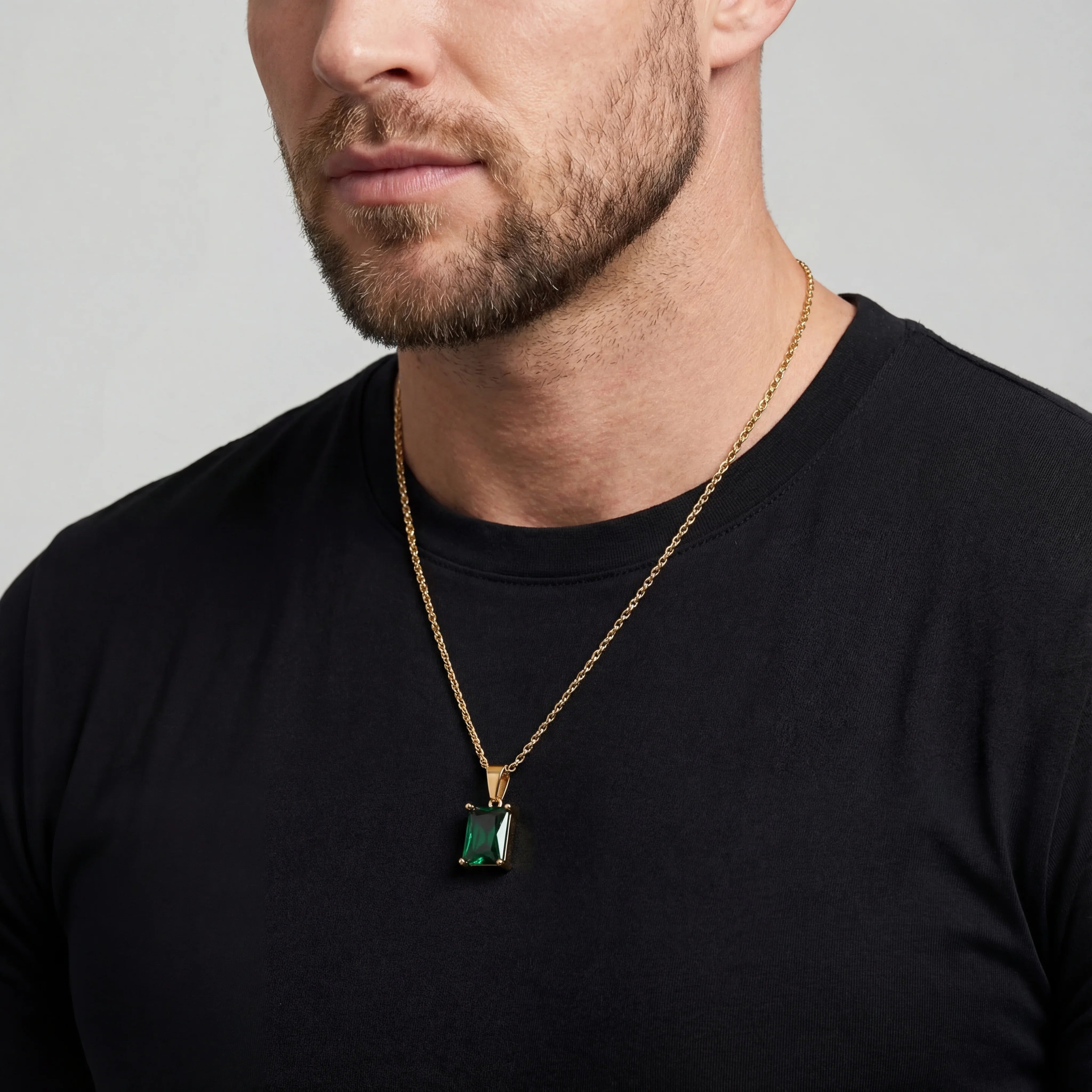 ONYX GEMSTONE NECKLACE (GREEN GOLD)