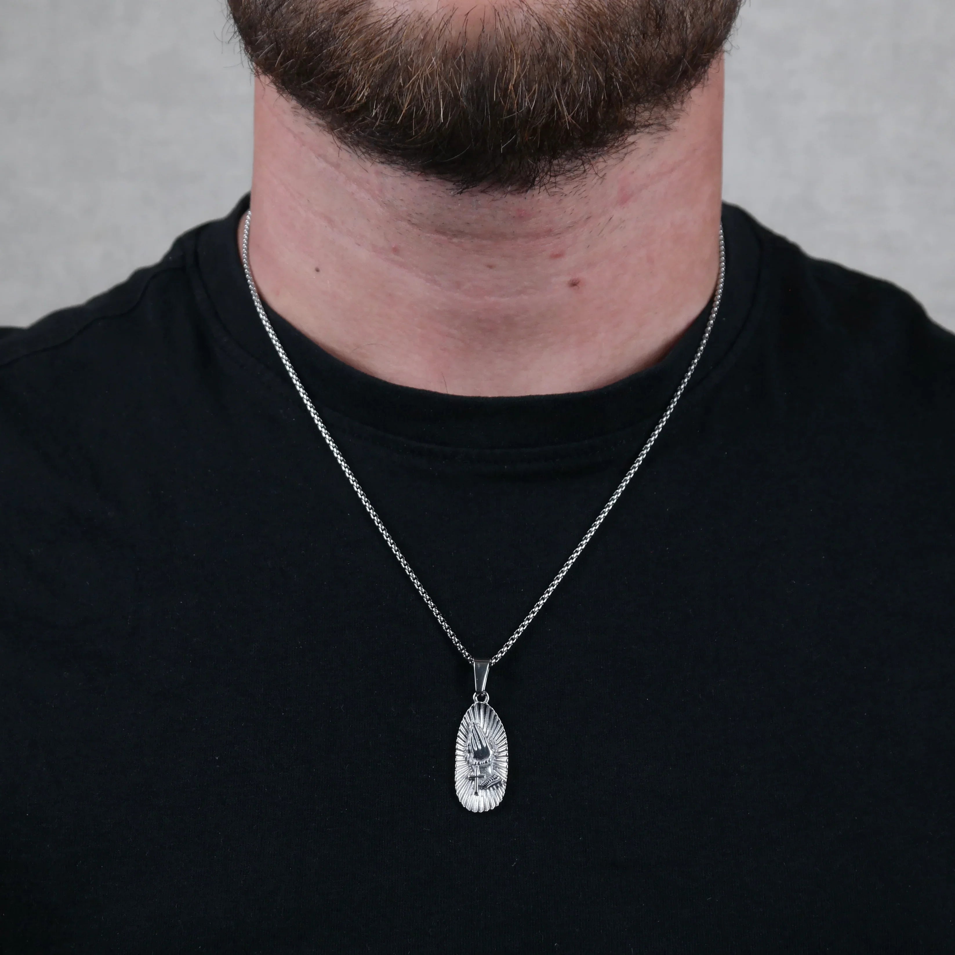 Praying Hands Pendant (silver)