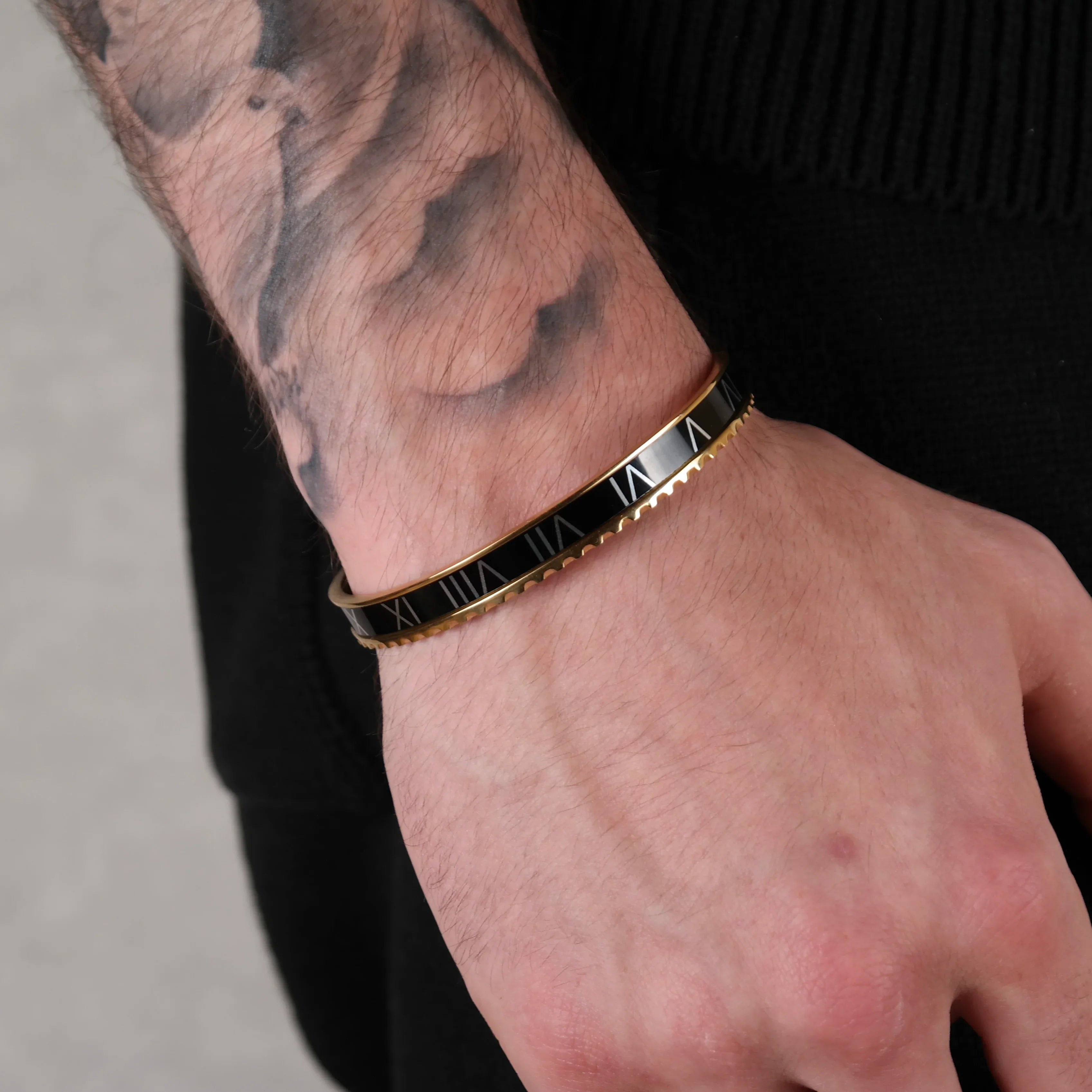 Rome Bracelet black (Gold)