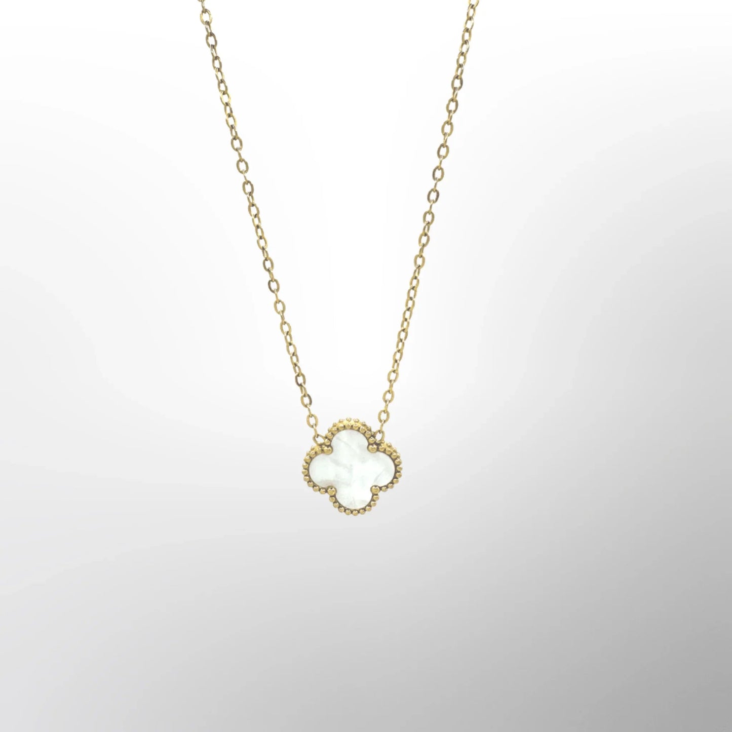 Lucky Charm White Pendant (18K Gold) - DeRuiterDR.