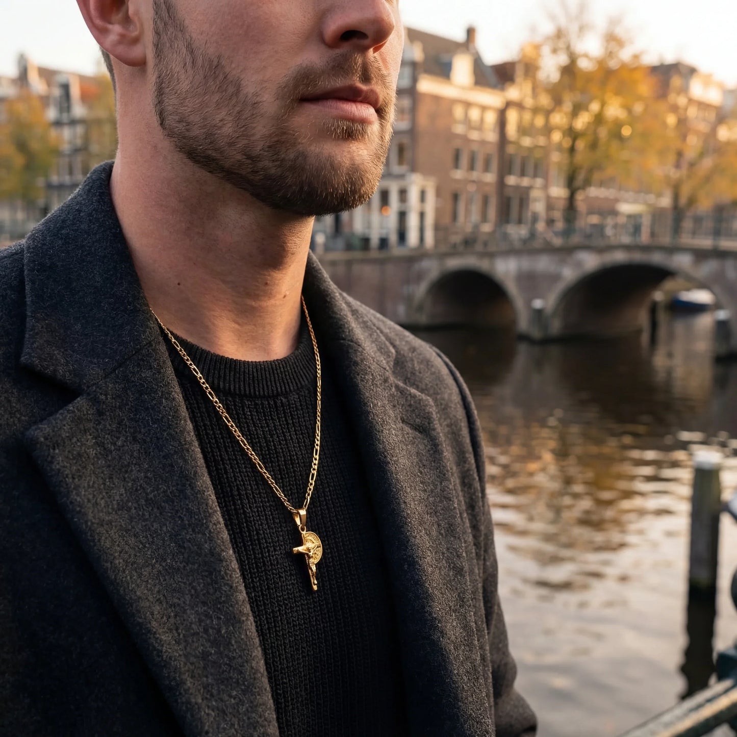 Cross &amp; Mary (gold)