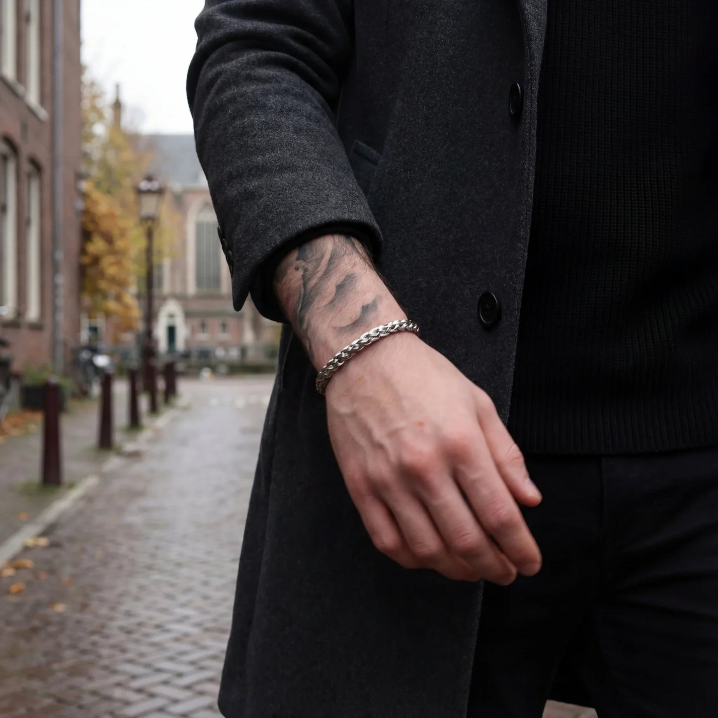 Wire Bracelet (Silver)