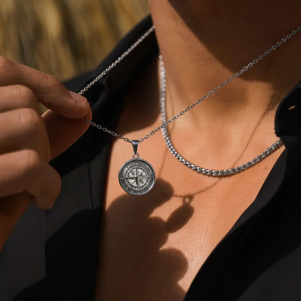 Small Compass Pendant (Silver)