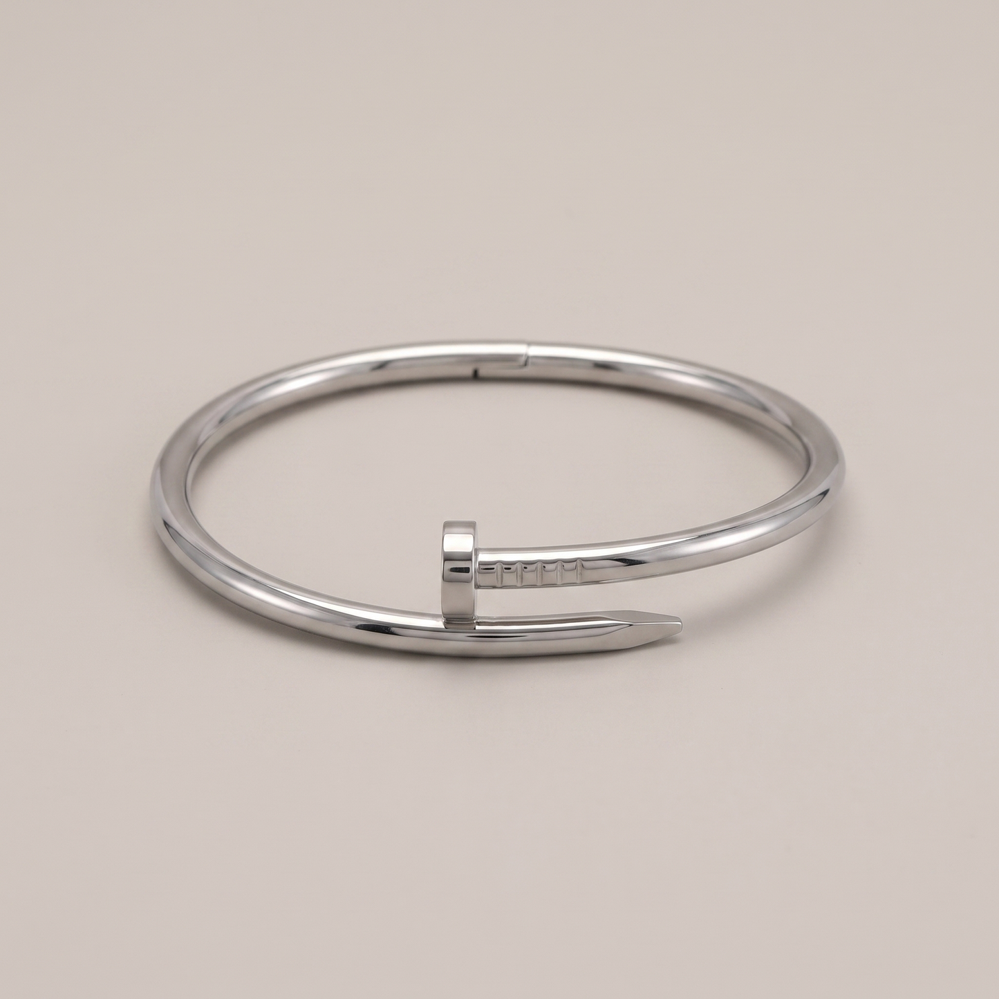 Signature Nail Armband zilver - studio