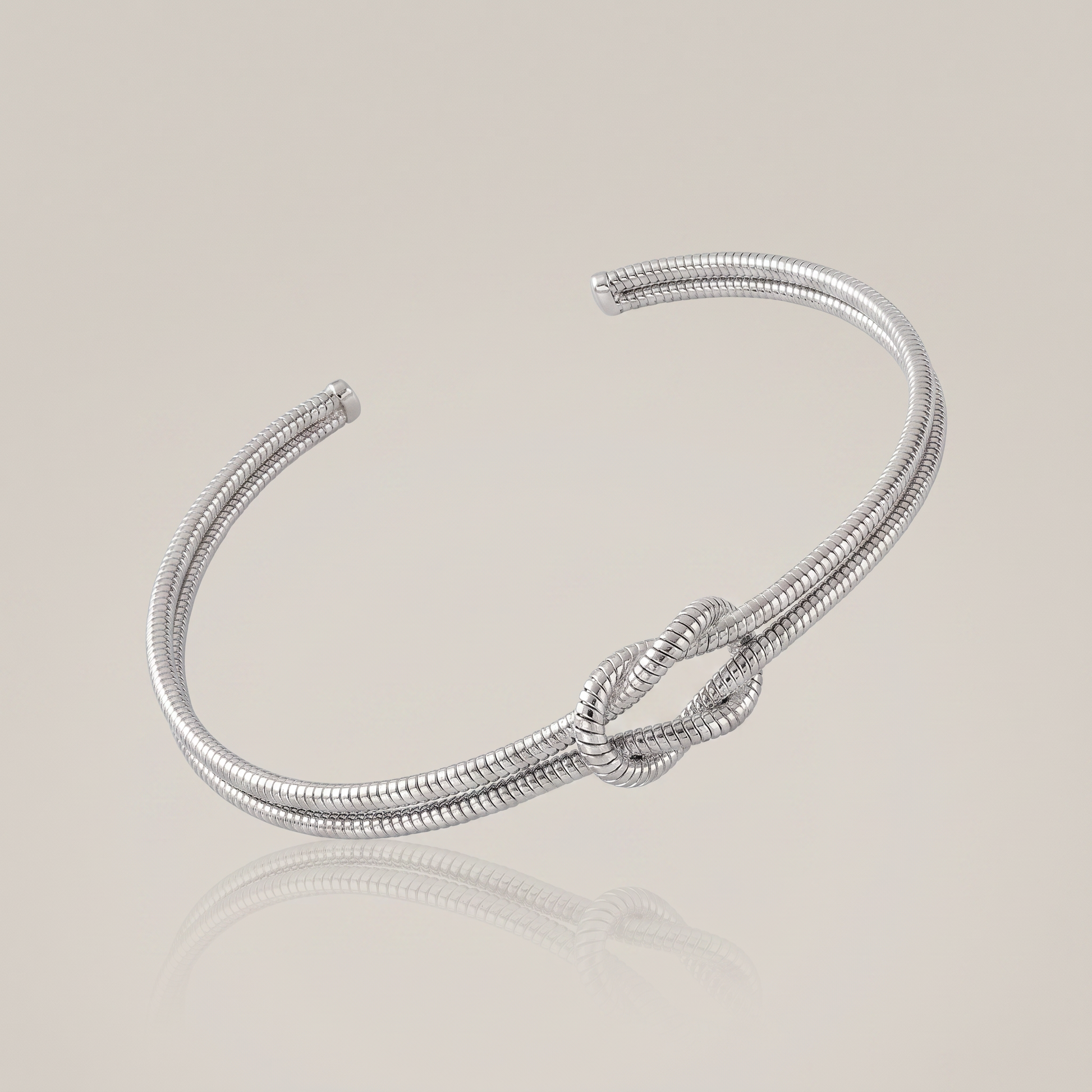 Never Ending Bracelet zilver - studio