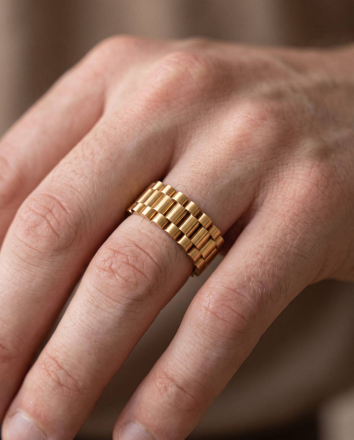 Rolex Ring (Gold) - Worn detail