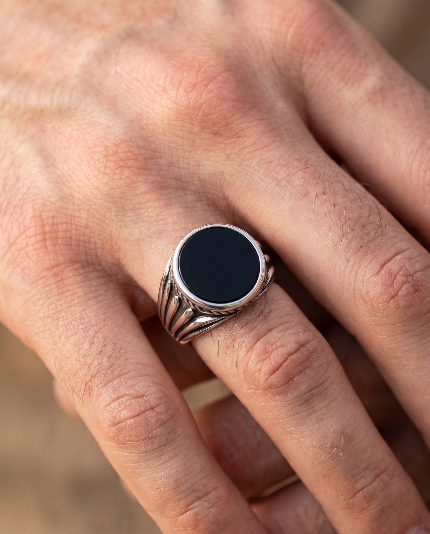 Onyx Stone Ring (Silver) - Worn detail