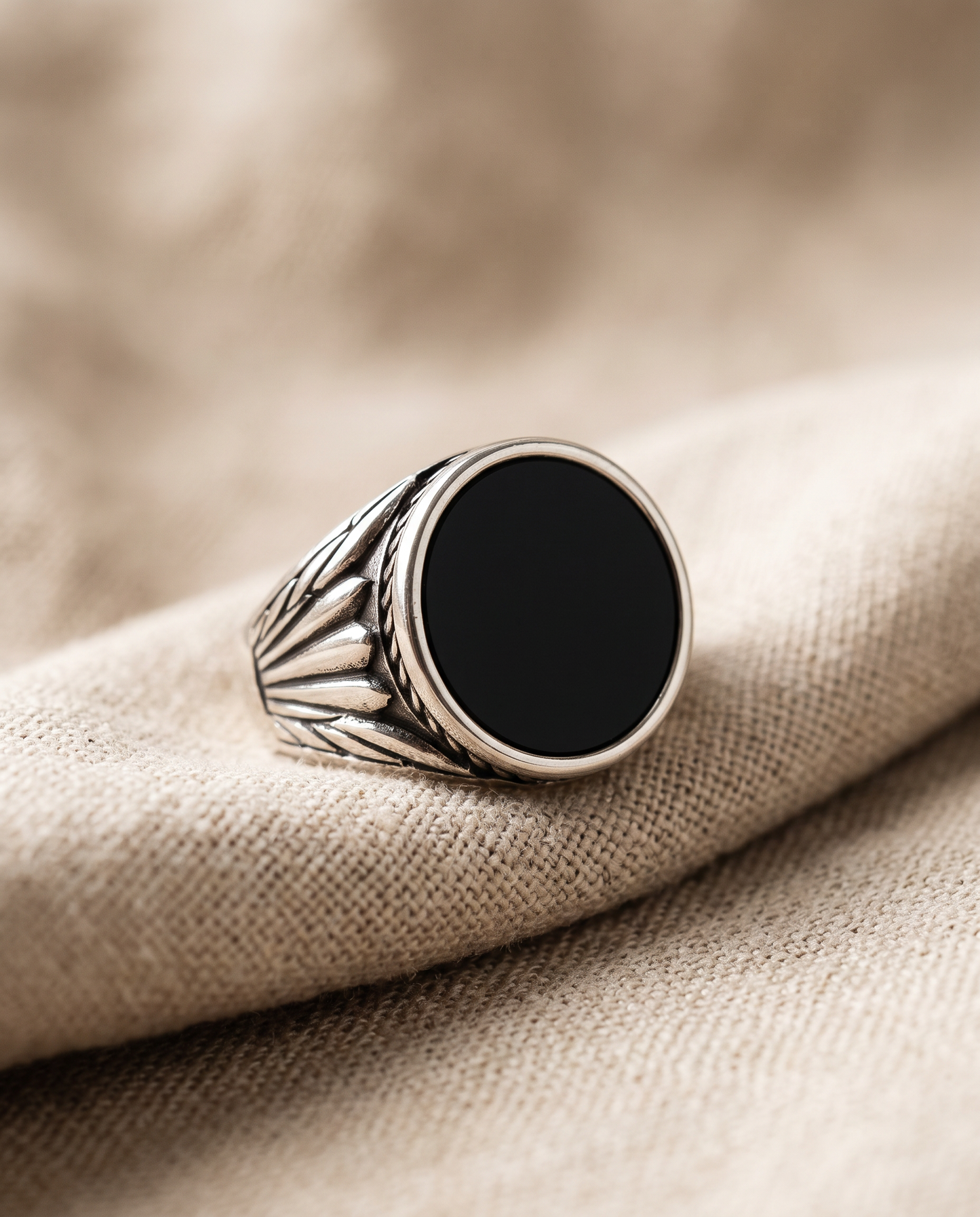 Onyx Stone Ring (Silver) - Macro