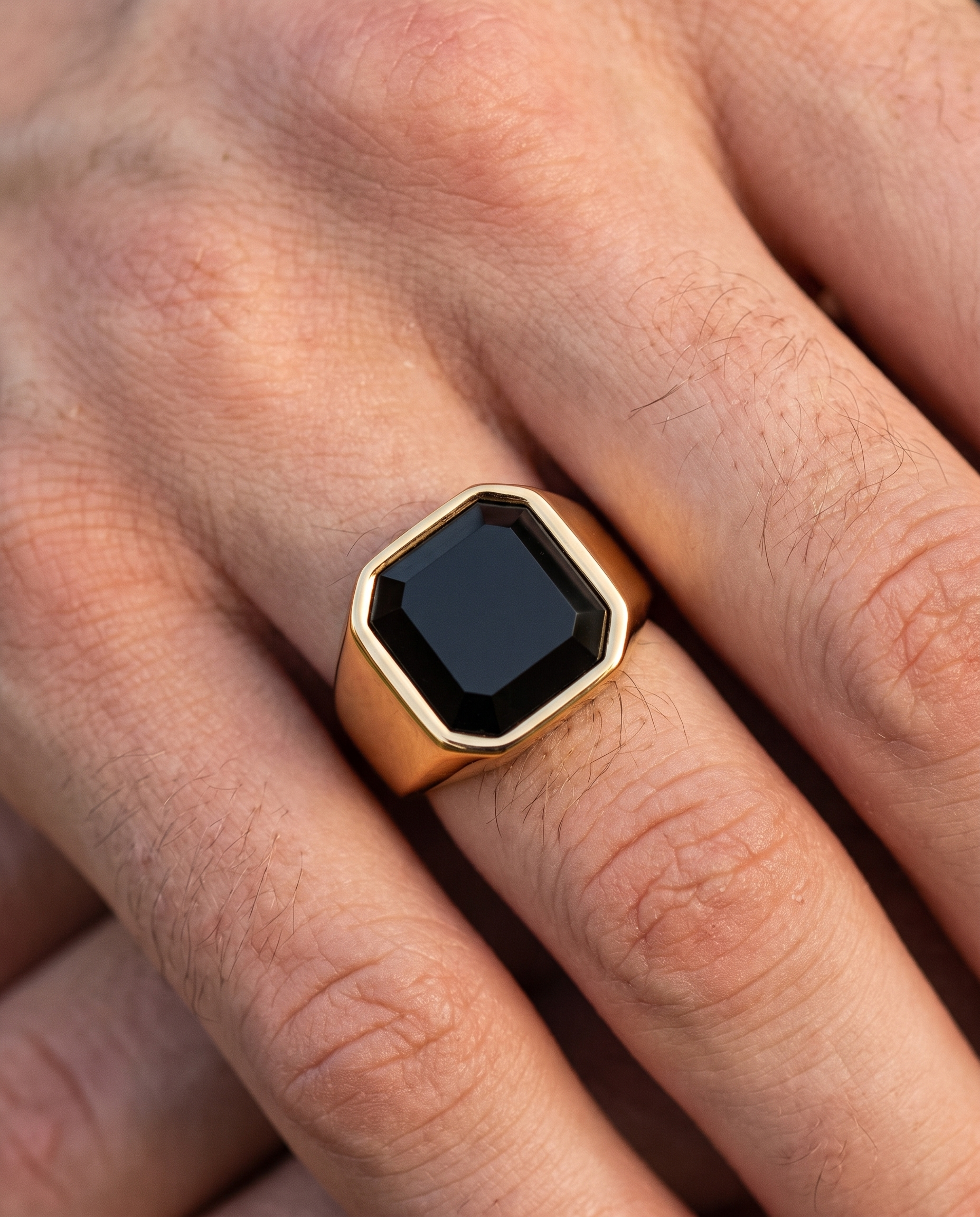 Eclipse ring (gold) - Worn detail