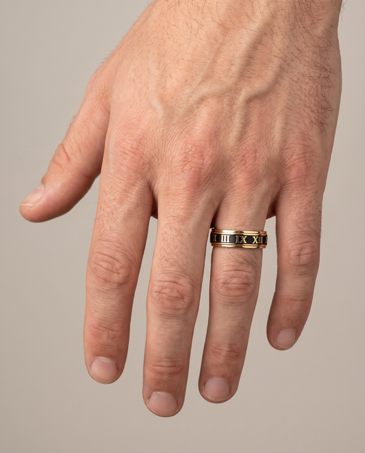 Rome ring (gold) - Gedragen