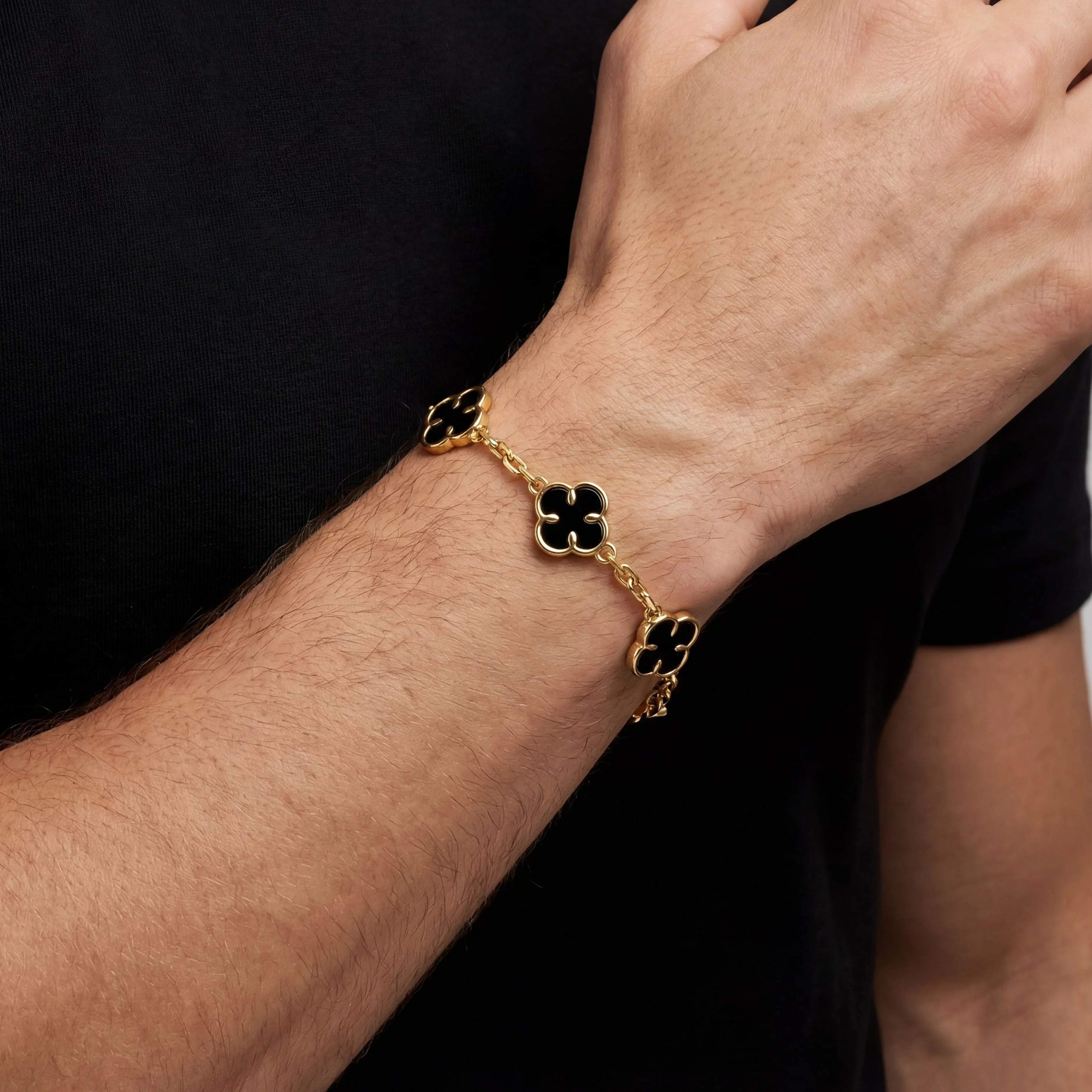 Lucky Charm Black (Gold)